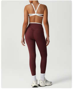 Ensemble de yoga et fitness pour femmes, vente en gros OEM, deux pièces respirantes en Spandex/Nylon, idéal pour le yoga, la gym et l'exercice - Product Image 4