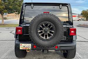 Jeep Wrangler Rubicon 392 Final Edition 4x4 Usado 2024 - Product Image 4