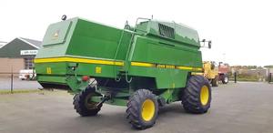 เครื่องเก็บเกี่ยวข้าวโพด 3 แถว / เครื่องเก็บเกี่ยวข้าวโพดขนาดเล็ก / เครื่องเกี่ยวข้าวโพดแบบรวมสำหรับเก็บเกี่ยวต้นข้าวโพด - Product Image 2