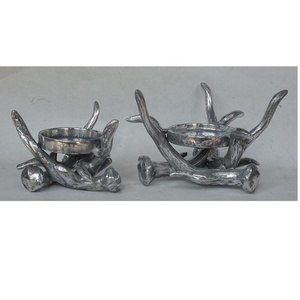 Estilo moderno Cuerno de ciervo Cuerno Portavelas de aluminio Navidad Artesanía de metal de madera Elegante escultura de cuerno de metal Candelabro - Product Image 3