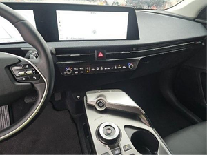 KIA EV6 LIGHT EV 2024, VEHÍCULO ELÉCTRICO USADO DE PRIMERA MANO - Product Image 2