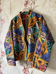 Vente chaude indien à la main Vintage Kantha veste femmes court coton matelassé veste taille libre manteau d'hiver - Product Image 3