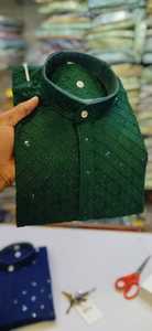 Vêtements ethniques de fête avec broderie pour hommes Kurta ethnique pour fête et mariage Fonction Kurta longue traditionnelle avec robe Churidar - Product Image 4