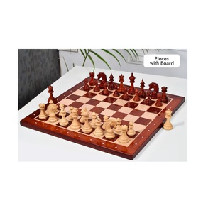 Jeu d'échecs magnétique pliable en bois de noyer de qualité supérieure pour adultes et voyage Tournoi artisanal Jeu de société standard Jeu d'échecs en bois - Product Image 4