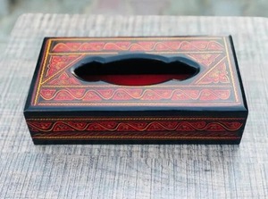 Elegante caja de pañuelos de madera con talla artística y pulido brillante para sala de estar y dormitorio al precio más barato de la India - Product Image 2