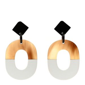 Pendientes de cuerno hechos a mano, pendientes de cuerno de búfalo de alta calidad, joyería de moda ligera y diseño único para mujer - Product Image 3