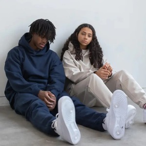 Sweat à capuche unisexe personnalisé avec logo imprimé en relief, ourlet brut, sans cordon, en molleton bouclette, 100% coton, coupe-vent, pour homme - Product Image 2