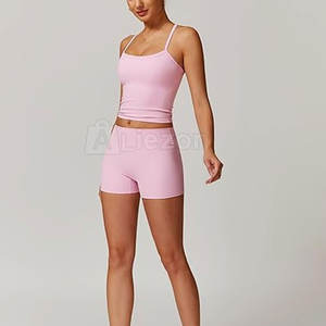 Moda mujer Yoga Top y pantalones cortos conjunto de dos piezas Activewear mujeres Yoga Top y pantalones cortos para uso físico - Product Image 5