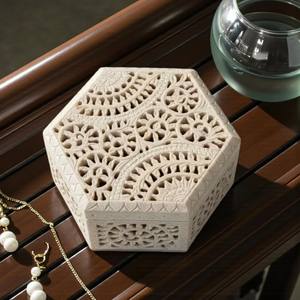 Caja octogonal de piedra ollera hecha a mano para recuerdos, almacenamiento decorativo de joyas, caja de regalo, decoración del hogar, arte indio en piedra - Product Image 3