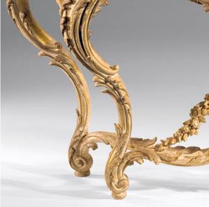 Mesa Consola de Madera de Teca Tallada a Mano de Lujo para Entrada o Sala de Estar con Acabado Desgastado con Hoja de Oro, Diseño Clásico Antiguo - Product Image 3