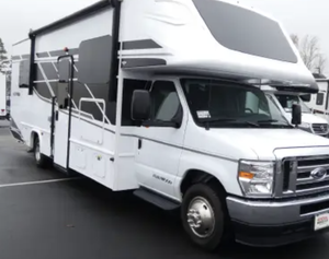 El mejor!! Autocaravanas Usadas Asequibles 2022 2023 2020, Autocaravanas Fleetwood Clase C, Autocaravanas con Color Personalizado Disponible, Poco Kilometraje - Product Image 3