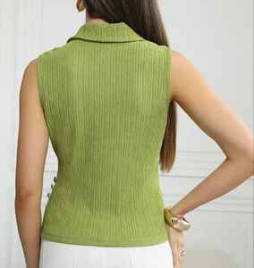 Top informal sin mangas de vacaciones para mujer con borlas y dobladillo de color sólido - Product Image 2