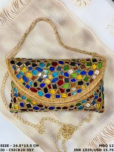 Sac de soirée artisanal de créateur sophistiqué avec broderie de perles en pierre de cristal pour événements spéciaux - Product Image 4