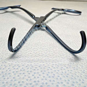 Pinzas Vasculares Manuales de Acero Inoxidable de Alta Resistencia, Antideslizantes, Reutilizables, Bajo MOQ, Suministro Directo de Fábrica - Product Image 2