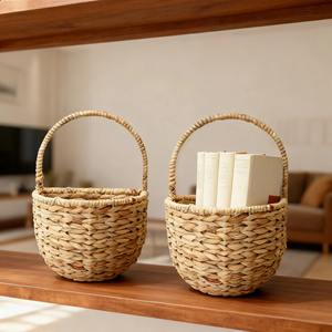 ตะกร้าแขวนผนังทำจากผักตบชวาธรรมชาติ ตะกร้าเก็บของทำมือ ขายส่ง เป็นมิตรกับสิ่งแวดล้อม ผลิตในเวียดนาม - Product Image 4