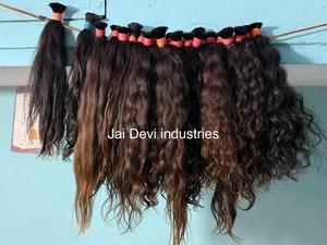 Paquetes de cabello humano Remy indio Extensiones de cabello trenzado a granel crudo suave Estilo de onda en color natural Sin trama Proveedor al por mayor - Product Image 5