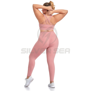 Nouveauté 2024 : Ensemble de yoga élégant et respirant en Spandex/Polyester, grande taille, léger, extensible dans quatre directions, pour femme, idéal pour la gym et le fitness - Product Image 2