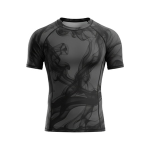 Camiseta de compresión sublimada de alta calidad, transpirable, con costuras reforzadas, para MMA, BJJ, surf y entrenamiento, personalizable. - Product Image 1