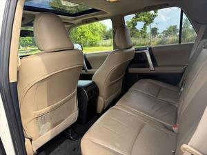 Usado 2012 Toyota 4 Runner Limited - Product Image 2
