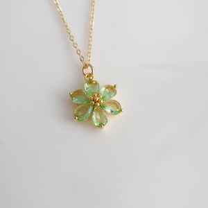 Collar de Plata 925 con Circonita Verde Claro y Peridoto, Certificado GIA, Lujoso y Elegante, Regalo para Ella, Unisex - Product Image 1