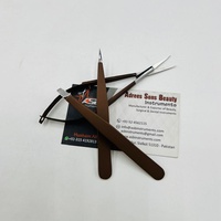 Ciseaux à sourcils inclinés brun chocolat avec logo personnalisé Outil à ressort en acier durable Pince à sourcils pointue inclinée