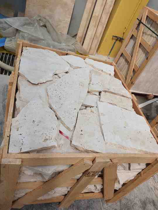 2025 Crazy Paving Stone in 2cm Thickness Natural Travertine Irregular Pavers From Turkey Factory for Your Construction Projects