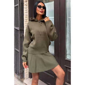 Conjunto de suéter de punto con capucha y falda para mujer 10224 - Product Image 4