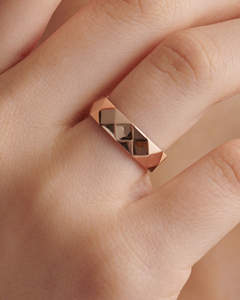 100% calidad de exportación 14K oro sólido minimalista boda banda completa eternidad Signet estrella diseño fabricante de anillos de diamantes - Product Image 1