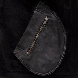 Veste en cuir matelassée imperméable et coupe-vent tendance et décontractée de style nouveau pour hommes, design personnalisé avec logo sur le devant, fabriquée au Pakistan - Product Image 6