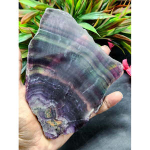 Plaque de fluorite brute - Un spectre vibrant de la nature - Décoration en pierres précieuses - Poids : 352 g - Product Image 6