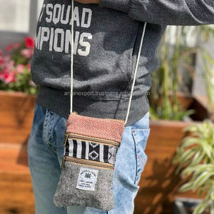 Bolso bandolera de cáñamo del Himalaya con múltiples bolsillos hecho a mano, Bolso pequeño ecológico, billetera de cuello de viaje de estilo bohemio, India - Product Image 3