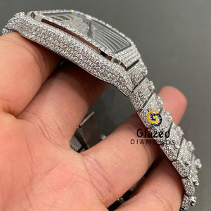 Relojes de Hip Hop hechos por el hombre busto hacia abajo en diamantes de encanto de moissanita de corte brillante redondo en acero inoxidable que mejoran la claridad VVS - Product Image 3