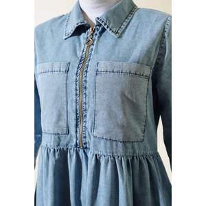Robe en jean à double poche et fermeture éclair Denim Blue - Product Image 4