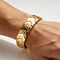 Bracelet magnétique en acier inoxydable plaqué or PVD de haute qualité, bracelet de santé pour homme, cadeau de fête, accessoire en gros
