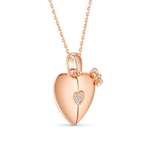 Collar Personalizado Jeulia de Plata de Ley con Lazo, Corazón y Diamante Chapados en Oro - Product Image 4