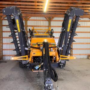 Ramasse-pierres Scorpio 550, 7 grilles, trémie de 5 yd3, capacité de 27 pierres et puissance hydraulique robuste pour un nettoyage de terrain haute efficacité - Product Image 2