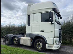 Tracteur routier 201X 6x2 de grande valeur, propre, robuste, moteur diesel 510 CV, cabine à toit haut, camion d'occasion à vendre - Product Image 6