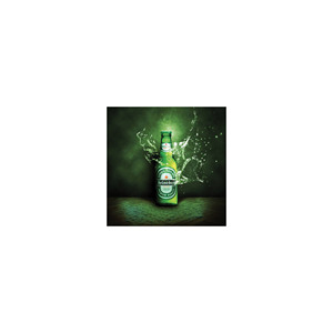 Los bebedores disfrutan de Heineken refrigerados para una experiencia de sabor completa - Product Image 1