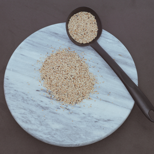 Graines de sésame décortiquées nettoyées de haute qualité d'origine pakistanaise en blanc brun noir couleurs produit agricole disponible - Product Image 2