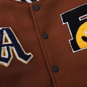 Veste de baseball universitaire pour hommes Varsity Letterman Street-Wear Manteau d'extérieur avec broderie en chenille et col montant pour l'hiver - Product Image 5