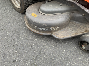 เครื่องตัดหญ้าแบบ Zero Turn รุ่นใหม่ Husqvarna MZT61 กำลังแรง ทนทาน สำหรับงานหนัก ดูแลรักษาสนามหญ้า - Product Image 2
