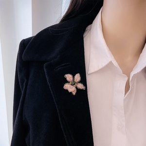 Fashion Jewelry Rose Gold Petal Flower Cubic Zirconia <b>Brooch</b> <b>Pins</b> 40x35mm Wedding Engagement Gift - Product Image 4