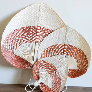 Bambou Handfan Vietnam Origine Avec Côtes De Bambou Naturel Et Feuille De Tissu Idéal Pour Les Festivals D'été Événements Ou De Promotion - Product Image 1