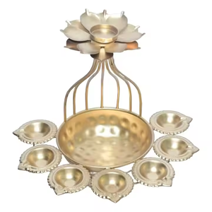 Cuencos urli personalizados Diseño floral Metal Latón Urli Decoración DE BODA Regalo de bienvenida Decoración de mesa decorativa de lujo Cuencos dorados - Product Image 1