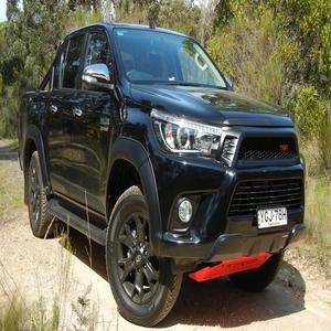 2019 2018 Toyota Hilux gr diesel pickup 4x4 d'occasion et neufs dans des voitures neuves à vendre - Product Image 4