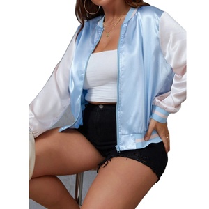 Chaqueta de Manga Larga con Capucha Acolchada de Satén para Mujer, Hecha en Fábrica, de Alta Calidad, con Logotipo Personalizado, Teñida, Estampada, Tejida, Ecológica y Resistente al Viento - Product Image 5