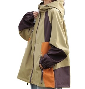 Customize Penal Design Softshell Jacket Trending Oversized Windproof Winter Jacket Stylish Multi-Pockets Zipper Women Jacket - Product Image 2