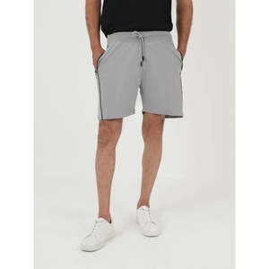 Shorts en coton KANONI au design classique, taille XS, respirants, confortables, longueur genou, taille élastique, en polyester tissé et tricoté - Product Image 1