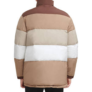 Veste matelassée chaude à capuche pour homme avec poche avant Couture de qualité supérieure et tissu respirant Vestes matelassées pour homme - Product Image 5