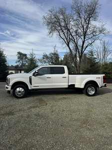 Ford F450 Super Duty Limited Usado 2024 - Product Image 2